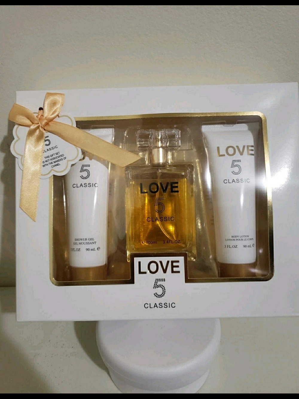 Women’s Bath & Body Set - White & Gold